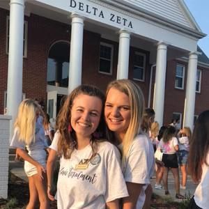 Meet your Posher, Julie